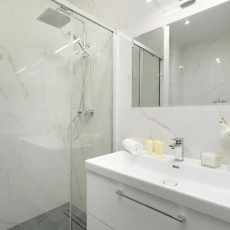 아파트 Nowoczesny Apartament Smart Tv & Wifi By Renters