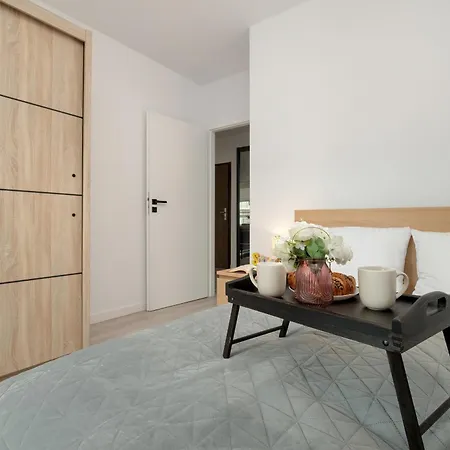 Nowoczesny Apartament Smart Tv & Wifi By Renters * 제수프