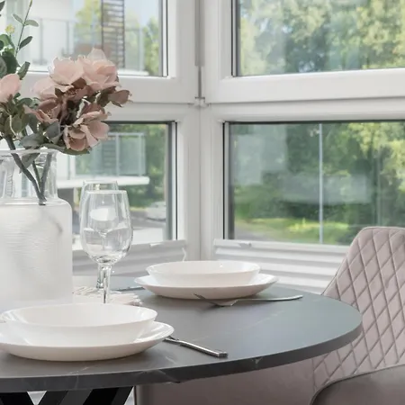 Nowoczesny Apartament Smart Tv & Wifi By Renters * 제수프